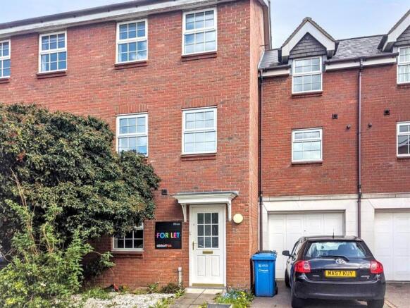 ucxs7BkMjEWLni6Qvyv1Ug (1).jpg