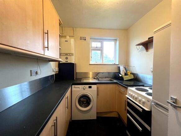 BE550FAA-29F7-47AA-B611-CD7534B21A0A_rightmove.jpe