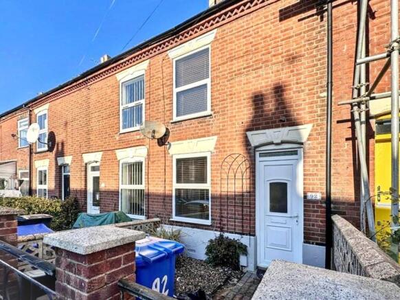 75Ky4phelE2lkWdk1VvIeg (1).jpg