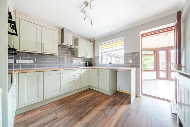 1313239-10-685564...