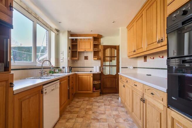 Kitchen.jpg
