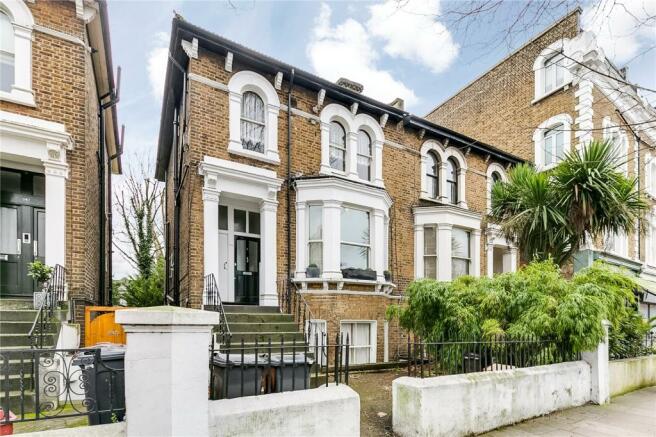 2 Bedroom Flat For Rent In Chiswick High Road, Chiswick, London, W4