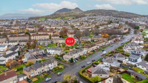 42 Mountcastle Drive North, Edinburgh, EH8