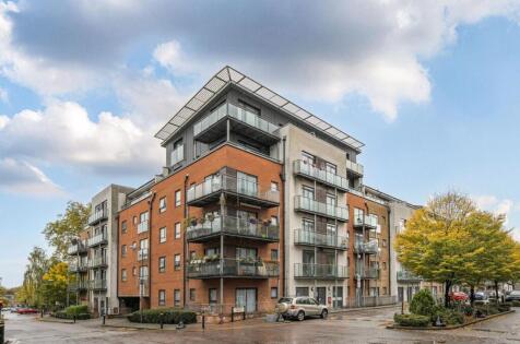 Rosse Gardens, London, SE13 6PD