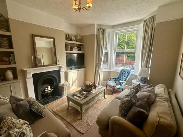 WhatsApp Image 2025-09-08 at 07.45.52_f591be8f.jpg