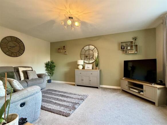 Spacious lounge