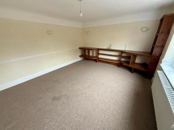 WhatsApp Image 2025-08-18 at 10.23.22_dafca02a.jpg