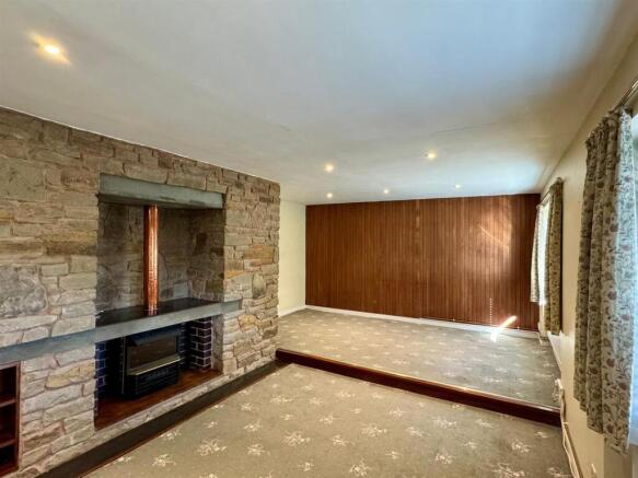 WhatsApp Image 2025-10-10 at 15.55.46_6de0b8bd.jpg