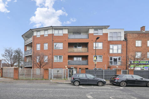 Palma Court, 631-637 Whitton Avenue West, Greenford