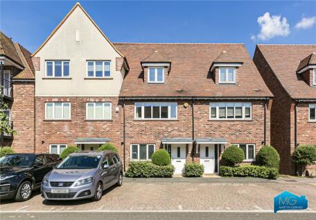 Henry Darlot Drive, Mill Hill, London, NW7