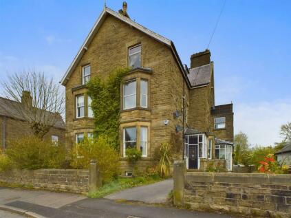 Buxton - 3 bedroom flat for sale