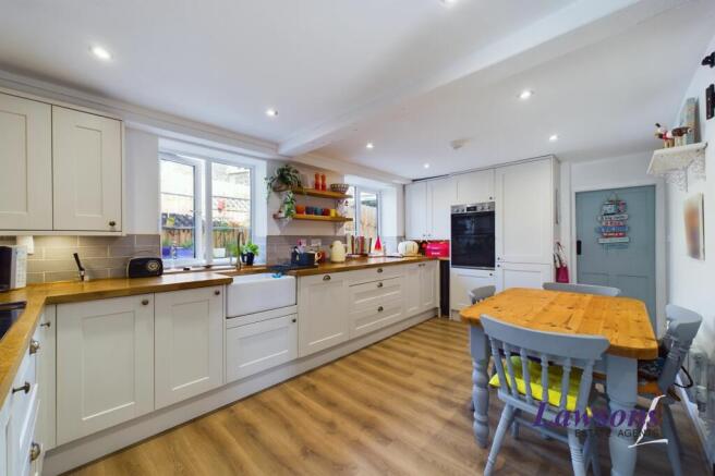 Kitchen / Breakfast Room