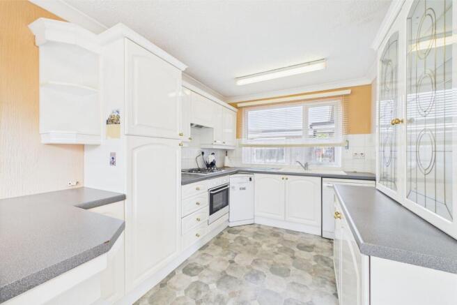 Kitchen / Breakfast Room