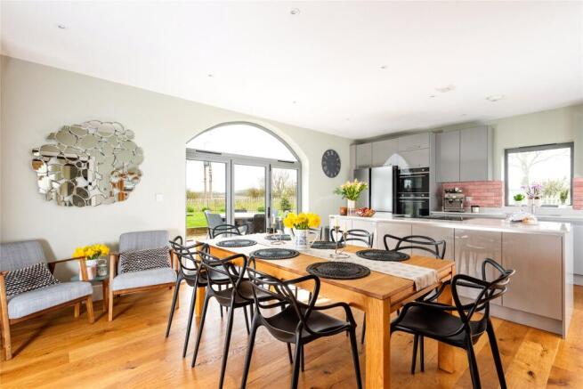 Kitchen/Breakfast