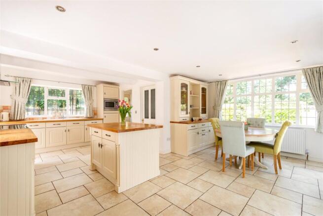 Kitchen/Dining Room