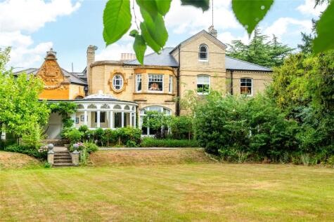 The Avenue, Dallington, Northamptonshire, NN5