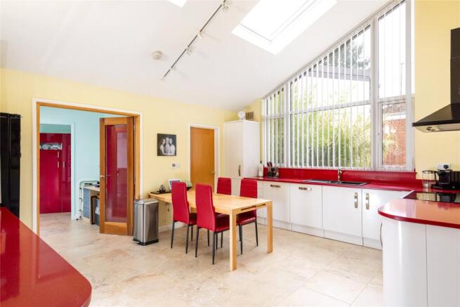 Kitchen/Breakfast Rm