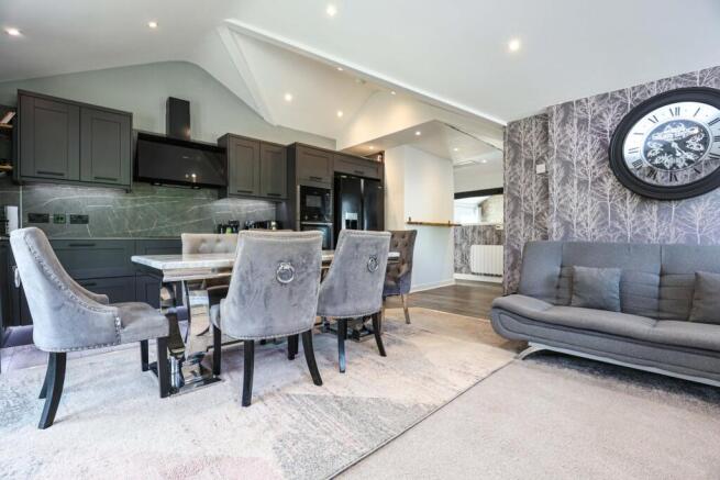 Open Plan Living/Dining/Kitchen