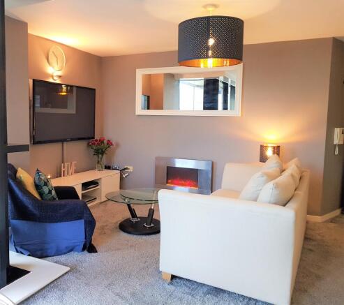 Luxury 2 Bedroom Apartment on the 18th Floor