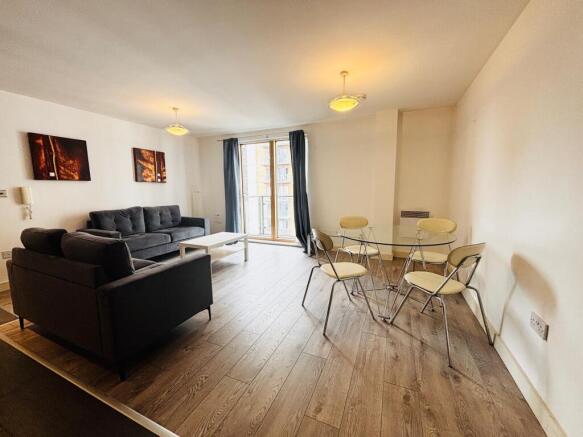 2 bedroom Flat for rent