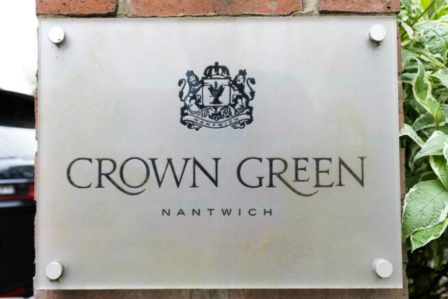 3CrownGreenCourt-2.jpg