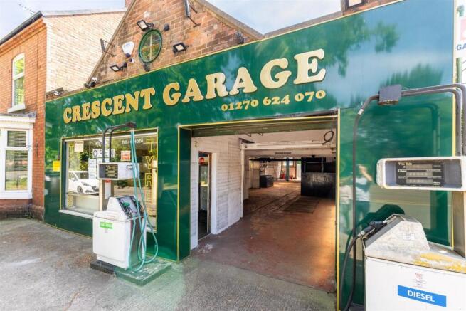 CrescentGarage-3.jpg