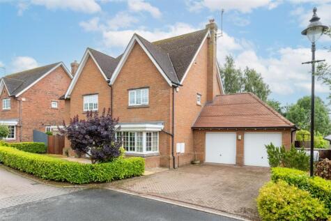 Little Lakes, Weston, Crewe