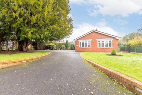 Yew Tree Lodge, New Road, Wrenbury, Nantwich