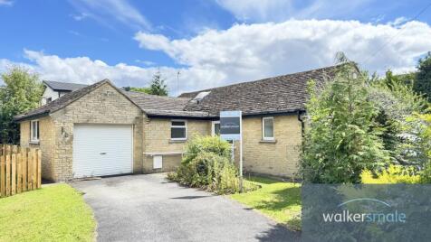 Park Square, Pool-in-Wharfedale, West Yorkshire