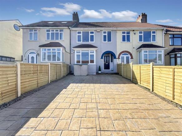 Front / Driveway