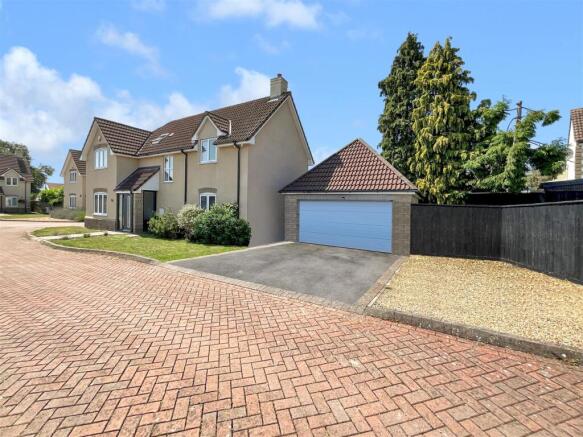 Front / Driveway