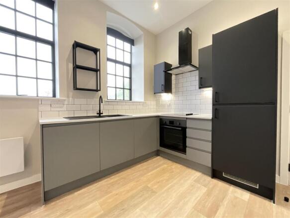 Kitchen / Lounge