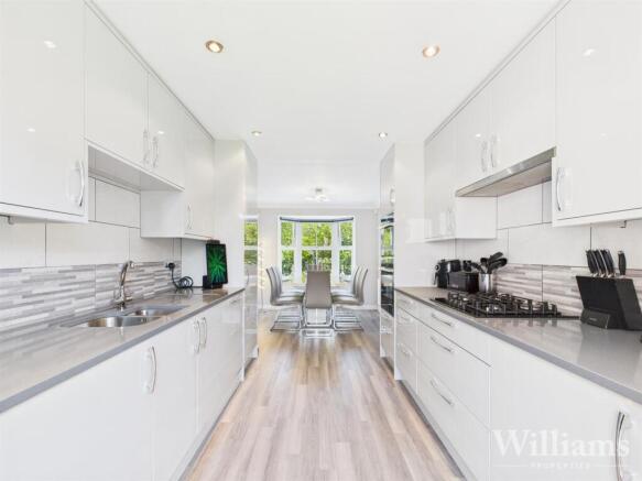 CAM04950G0-PR0124-STILL015 - Copy - Copy.jpg