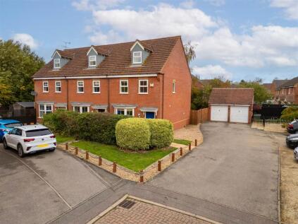 Brindles Close, Calvert, Buckingham