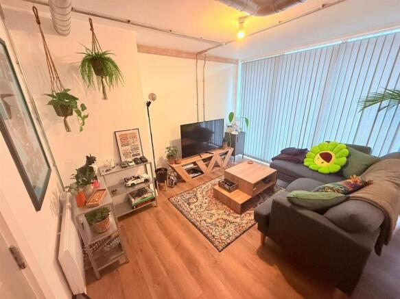 PHOTO-2025-09-08-10-22-28 (16).jpg