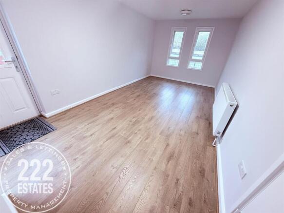 PHOTO-2025-12-23-13-29-27 (11).jpg