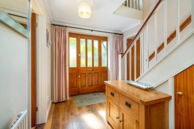 1440px1 Oaklands-...