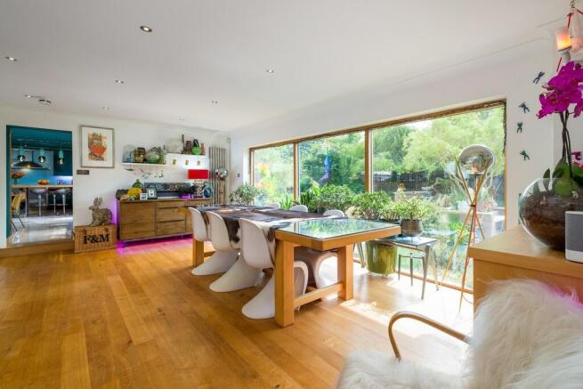 1440px_1 The Ceda...