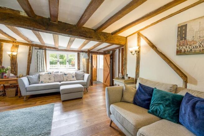 1440px-Little Tha...