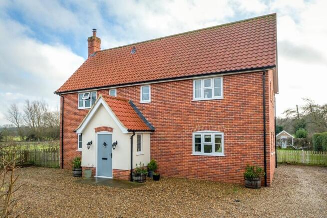 1440px-Dairy Mead...