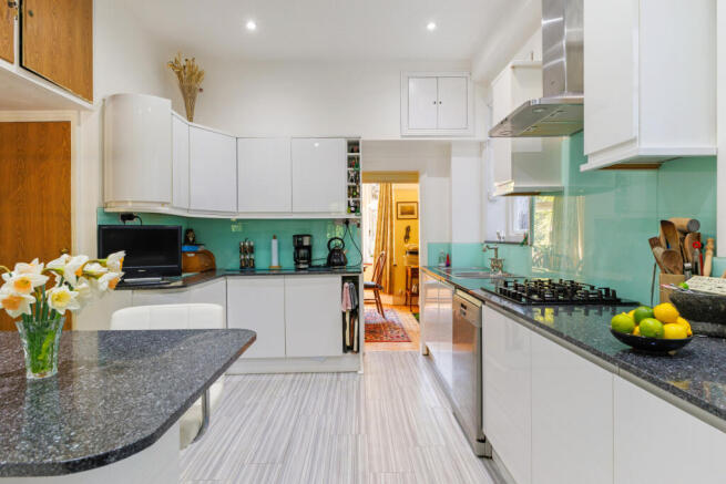 Kitchen 1