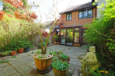 Newlyn Way, Port Solent