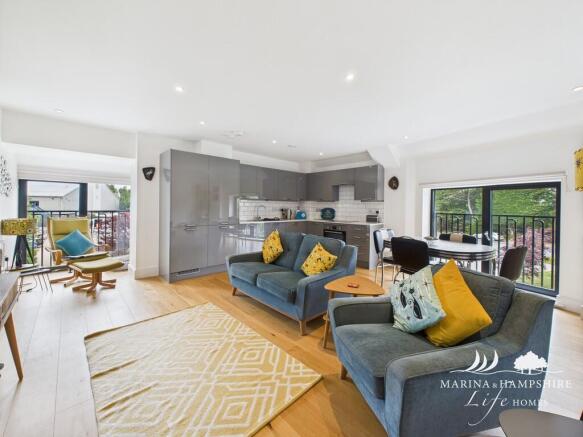 CAM03691G0-PR0060...