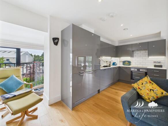 CAM03691G0-PR0060...