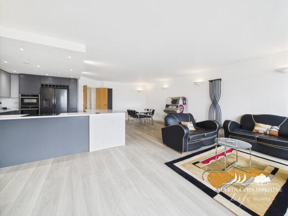 CAM03691G0-PR0065...