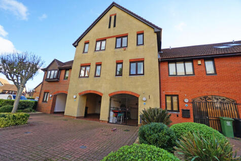 Newlyn Way, Port Solent