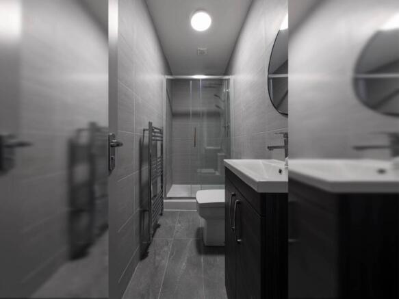 Bathroom - Middle Fl