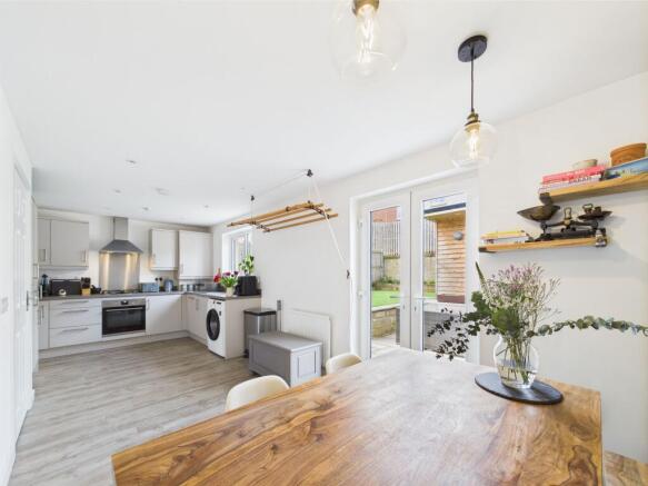 Kitchen/Dining