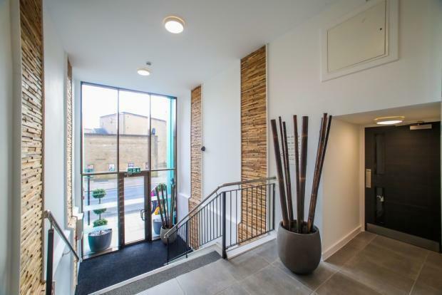 10 Derngate 10.jpg