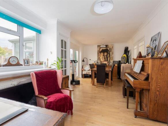 52 Abbotts-New Family Room.jpg